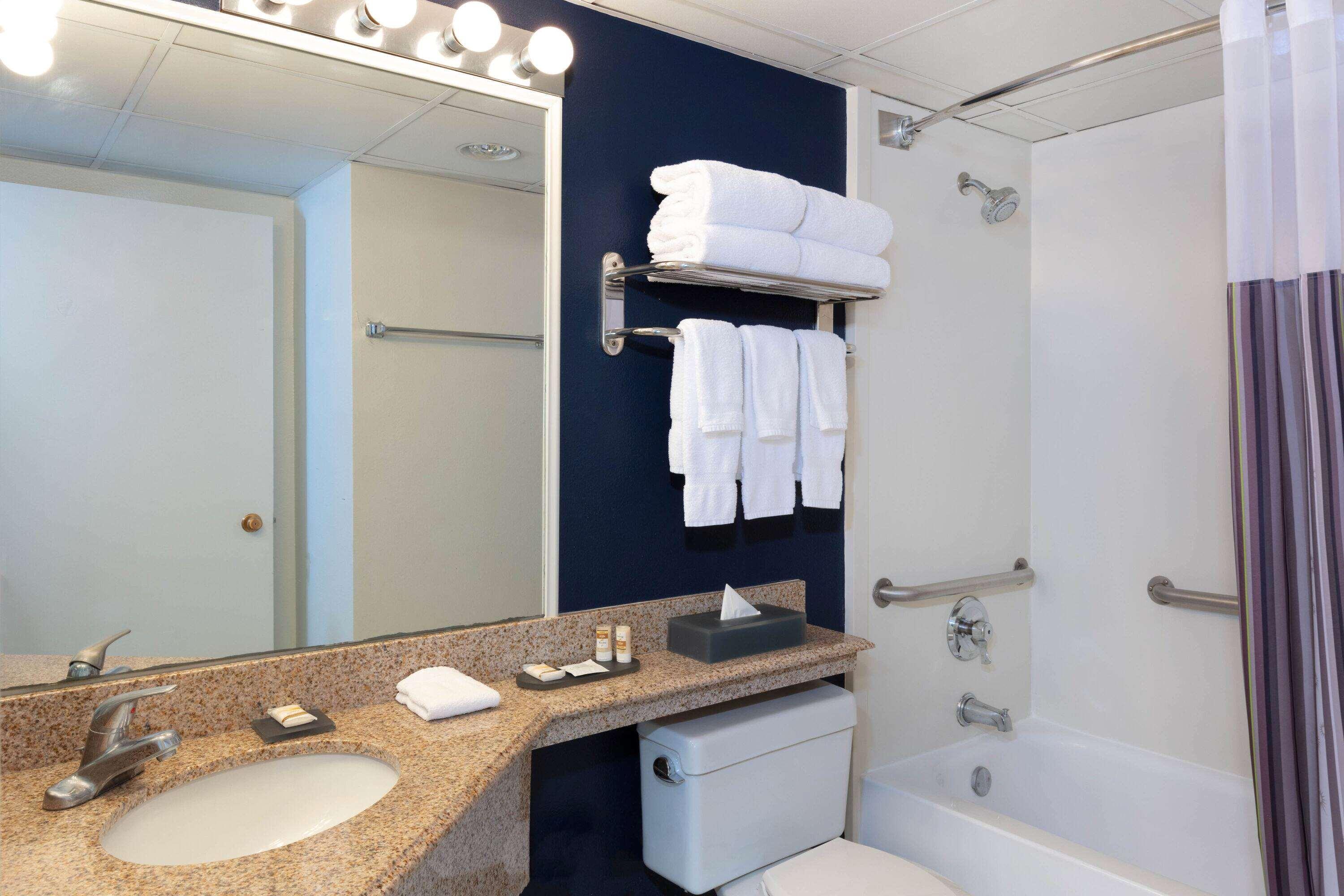 La Quinta By Wyndham Secaucus Meadowlands Hotel Eksteriør billede